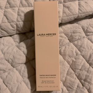 Laura Mercier Tinted Moisturizer 1W1 Porcelain